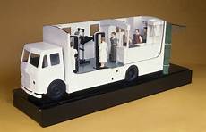 Mobile X-Ray Vehicle